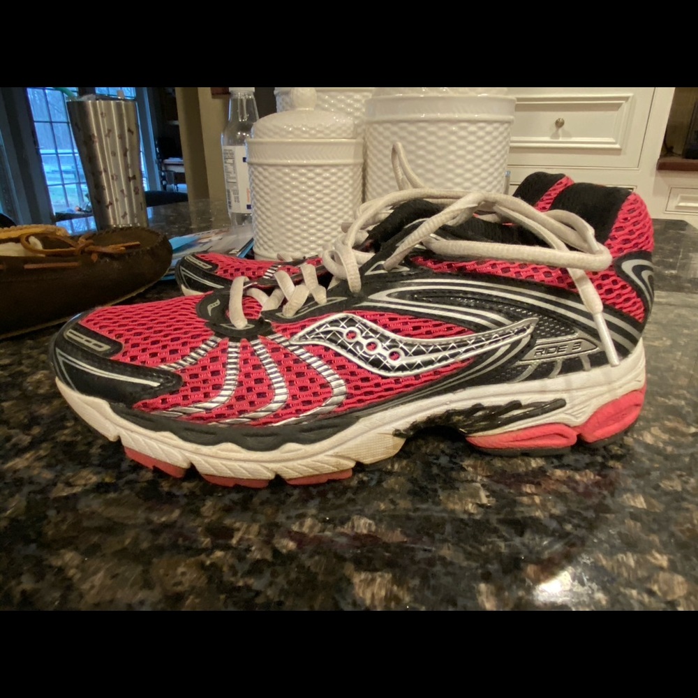 Saucony Sneakers